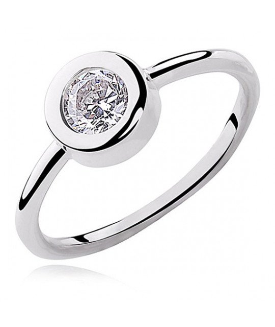 Silver round ring with white zirconia