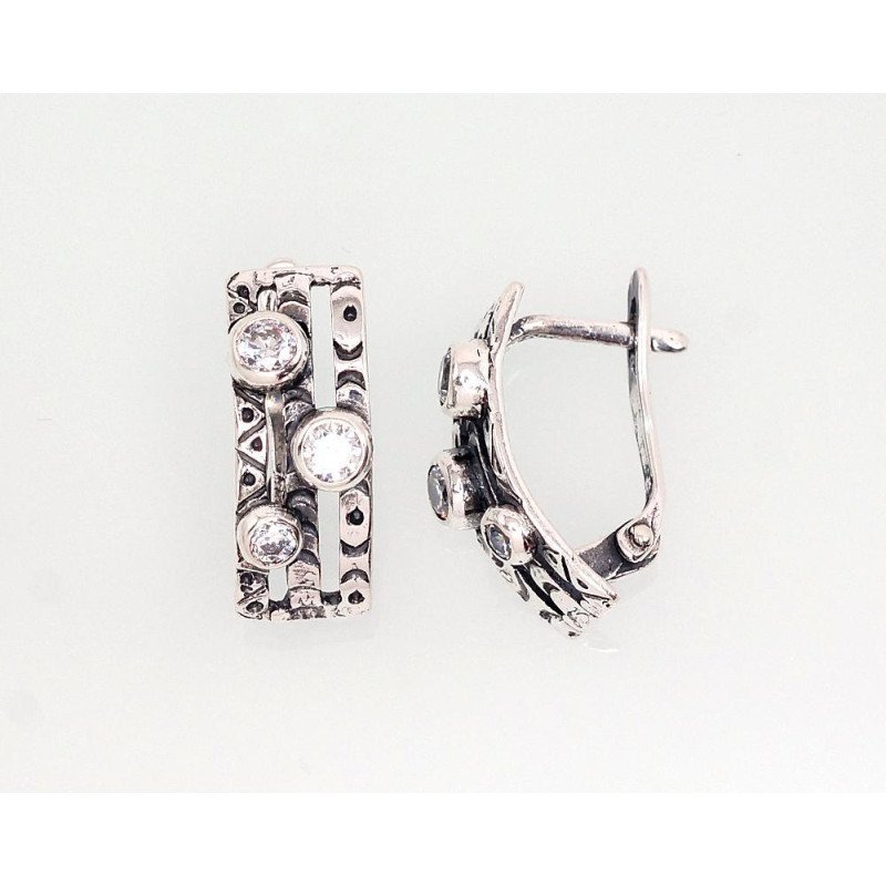 'Inglise' sulguriga hõbekõrverõngad, Hõbe 925°, oksüüd (kate), Tsirkonid