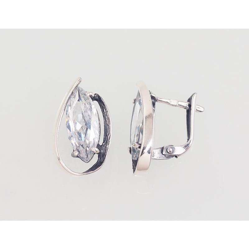 'Inglise' sulguriga hõbekõrverõngad, Hõbe 925°, oksüüd (kate), Tsirkonid